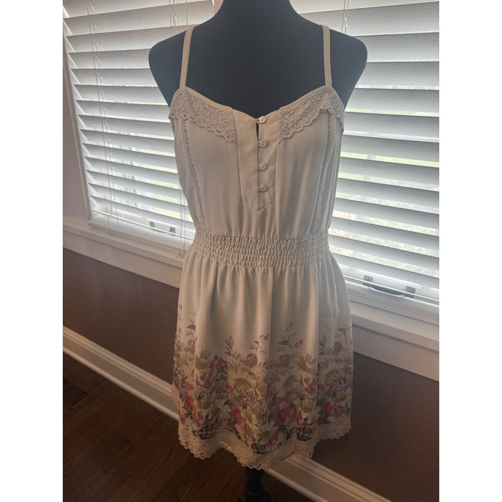 Kimchi Blue Urban Outfitters Grey Mini Slip Dress Floral Strappy Crochet Lace‎ S